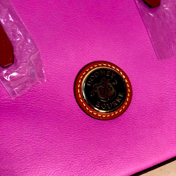 NWT Dooney and Bourke lilac/purple dome Satchel - Picture 2 of 6